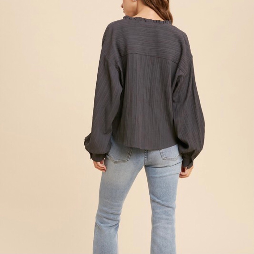 🛑 ONE LEFT🛑 FINAL SALE 🛑NWT! Wishlist !ruffled gauze blouse with tie waist! - Picture 4 of 5